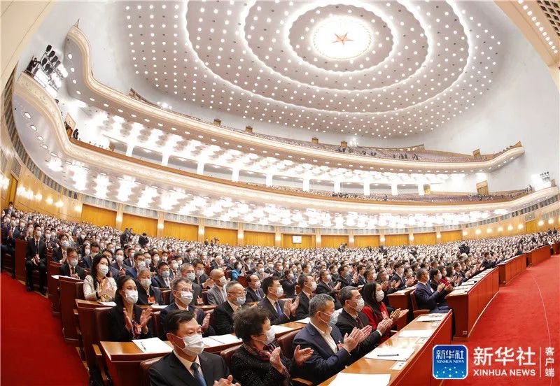 中國僑商聯(lián)合會會長許榮茂出席全國政協(xié)十三屆四次會議