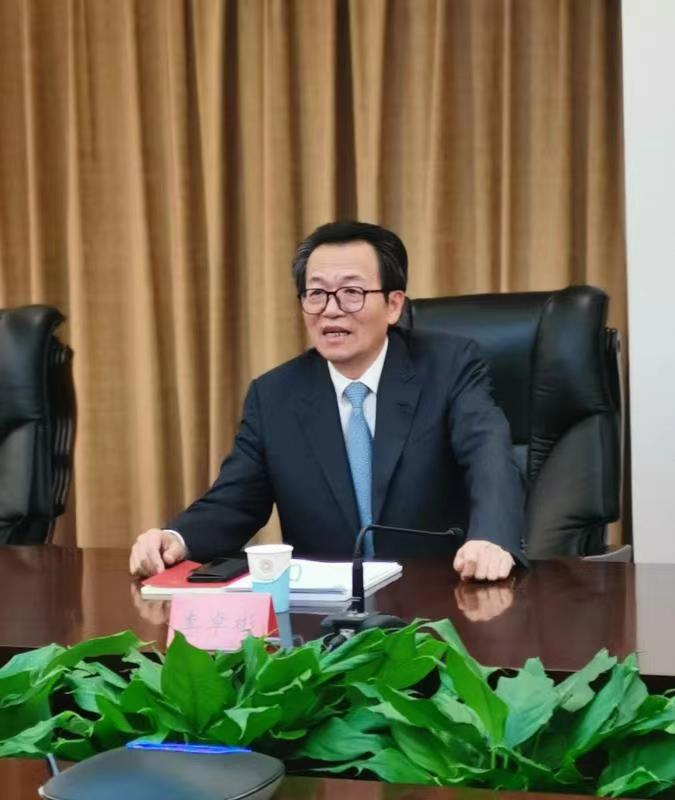 中國僑聯(lián)副主席李卓彬出席中國僑商聯(lián)合會與馬來西亞中華總商會視頻交流會議