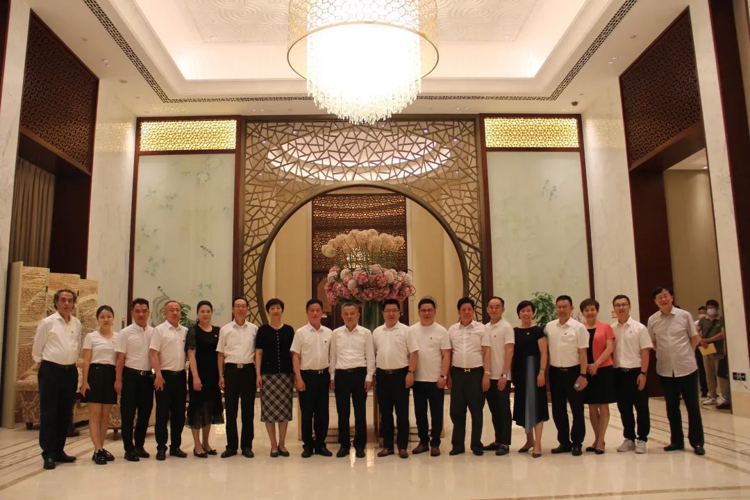 寧波市僑商會(huì)薛驚理會(huì)長帶隊(duì)赴蚌埠經(jīng)貿(mào)考察