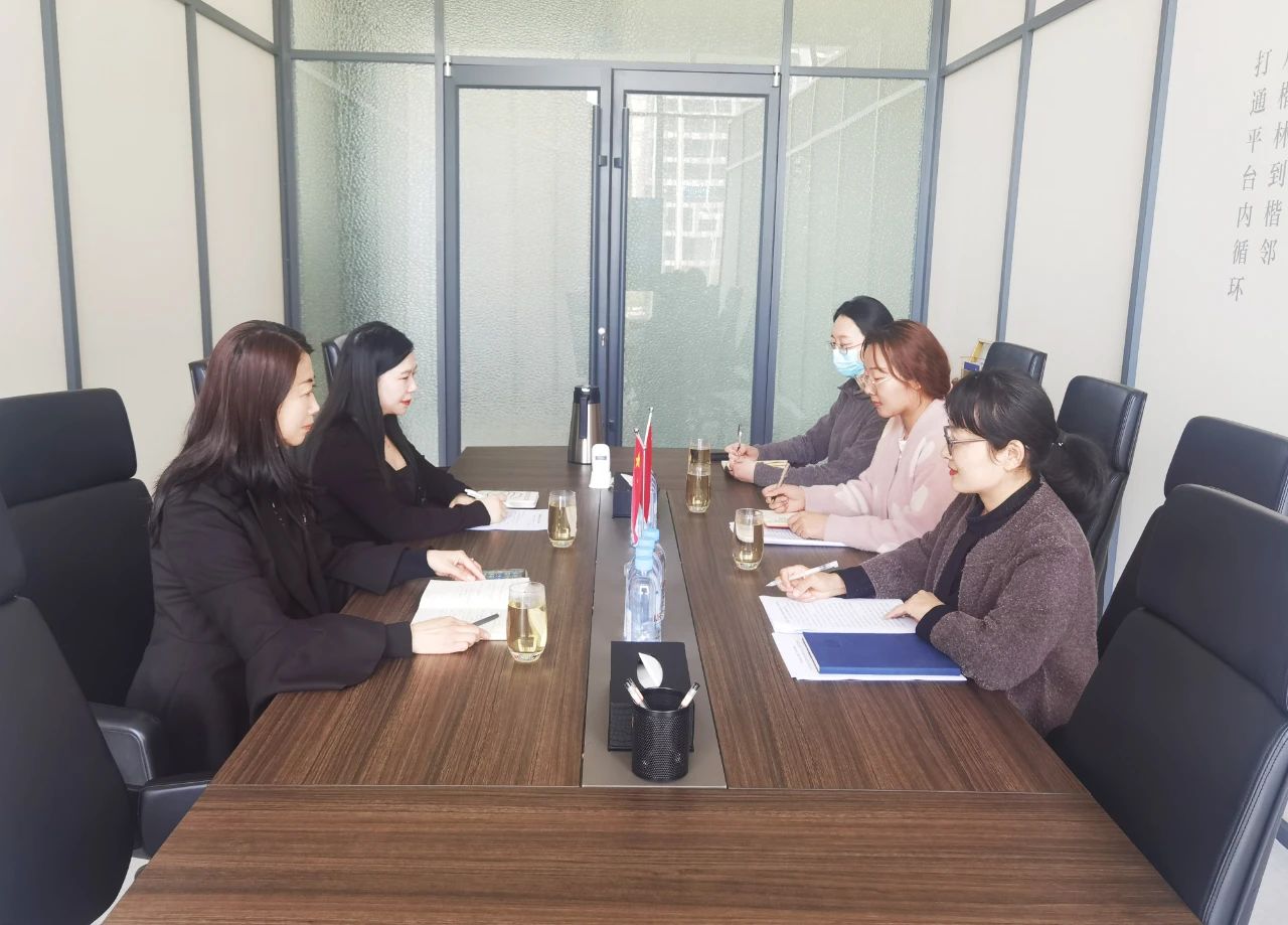 省僑商會召開“近期重點工作情況通報暨學(xué)習(xí)貫徹習(xí)近平新時代中國特色社會主義思想主題教育動員部署會”，宣貫相關(guān)工作要求