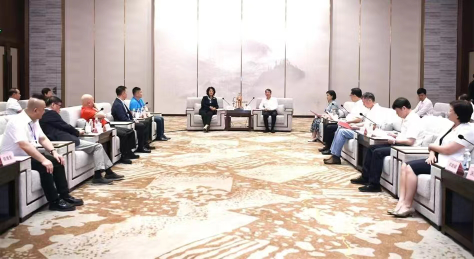  廣東國(guó)際華商會(huì)組團(tuán)參加2023年“創(chuàng)業(yè)中華——華商八桂行”投資暨柳品推介活動(dòng)