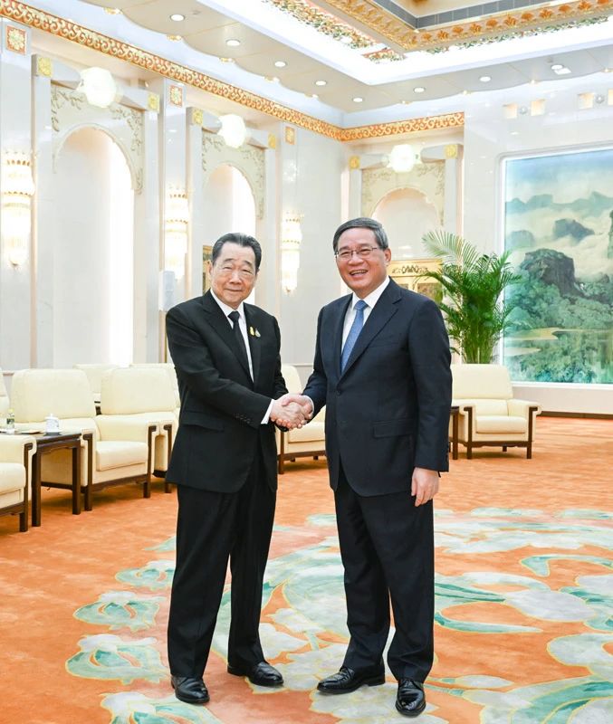 李強會見泰國正大集團(tuán)資深董事長謝國民