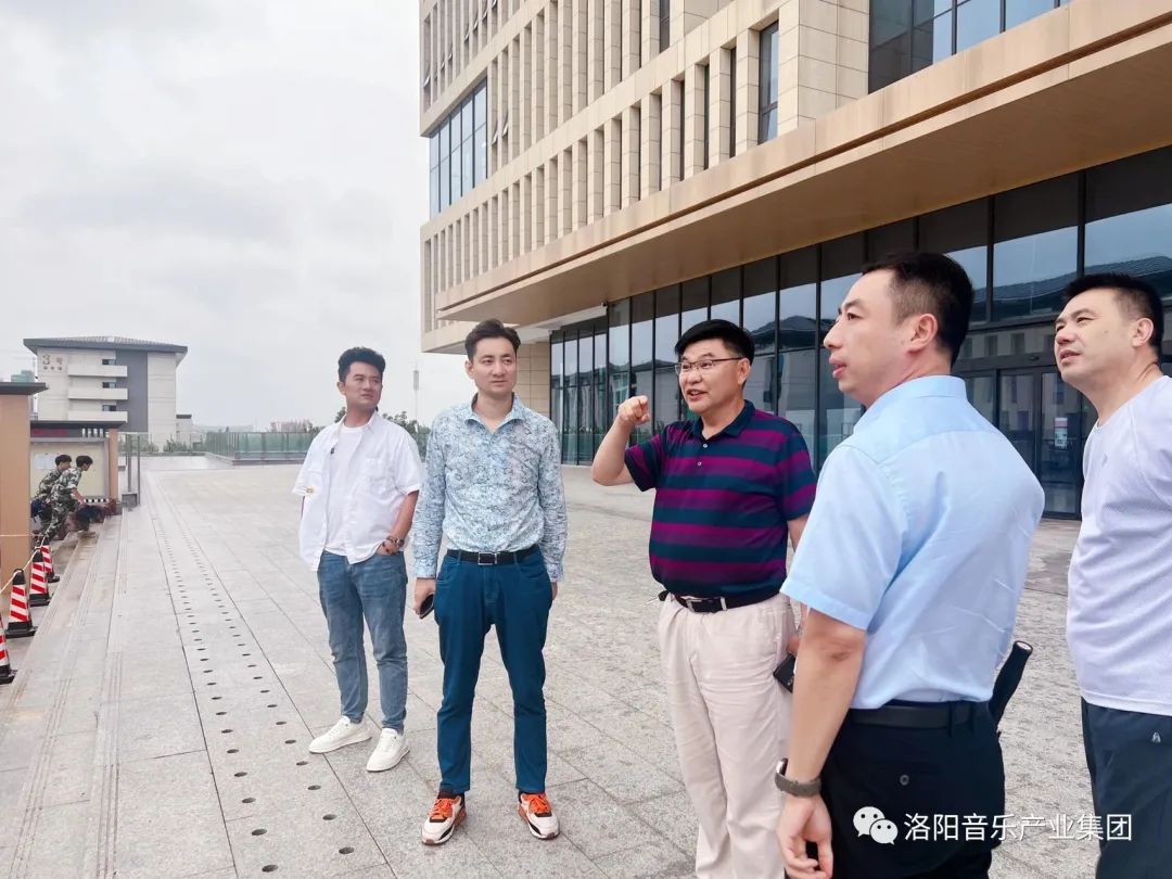 洛陽(yáng)市僑商會(huì)副會(huì)長(zhǎng)田華赴洛陽(yáng)文旅職業(yè)學(xué)院就共建產(chǎn)業(yè)學(xué)院開(kāi)展工作交流