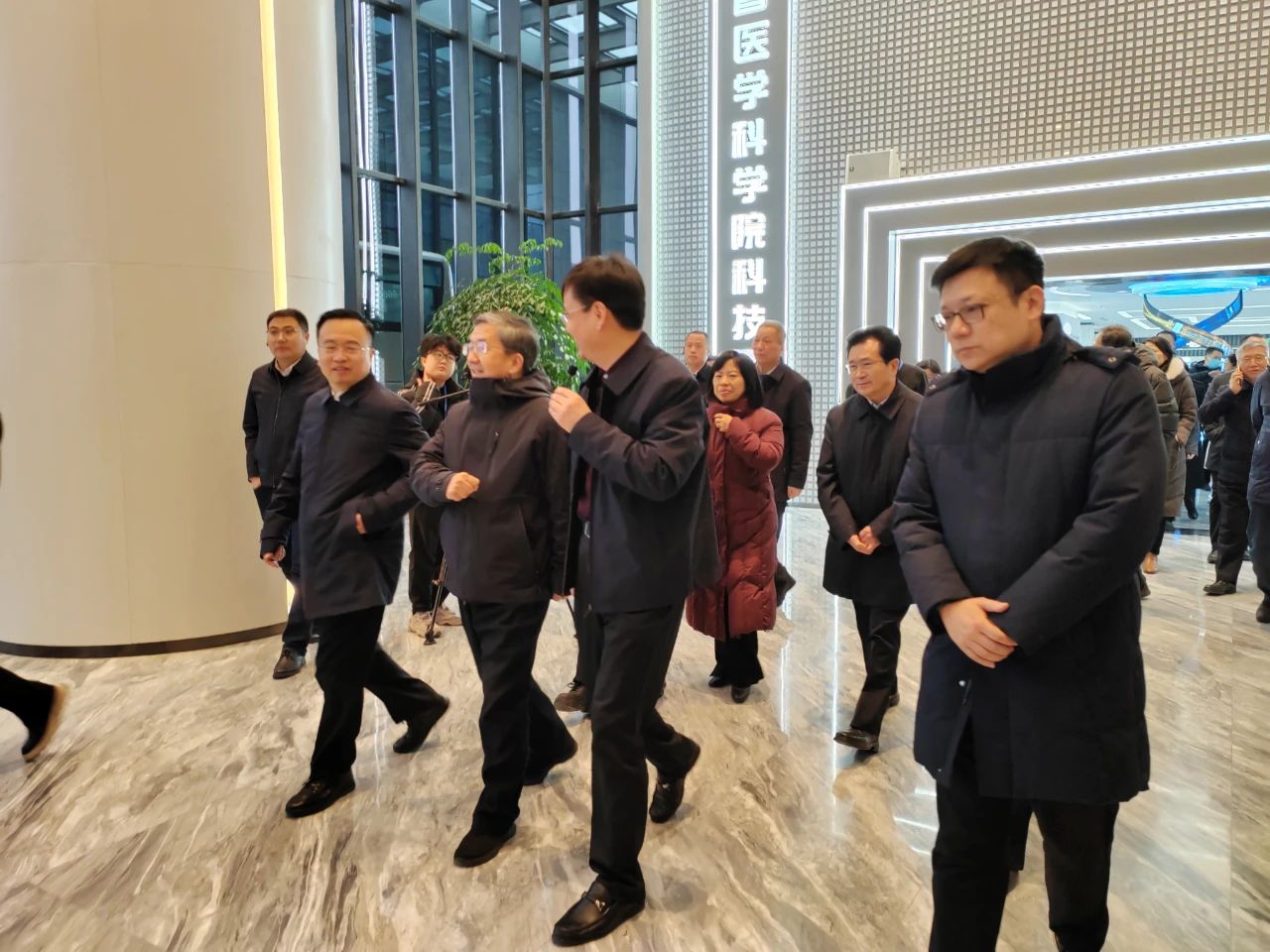 【海外顧問】法國河南同鄉(xiāng)會會長祝曉琳受邀參加河南省統(tǒng)一戰(zhàn)線“聚力航空港·同心作貢獻”活動動員會