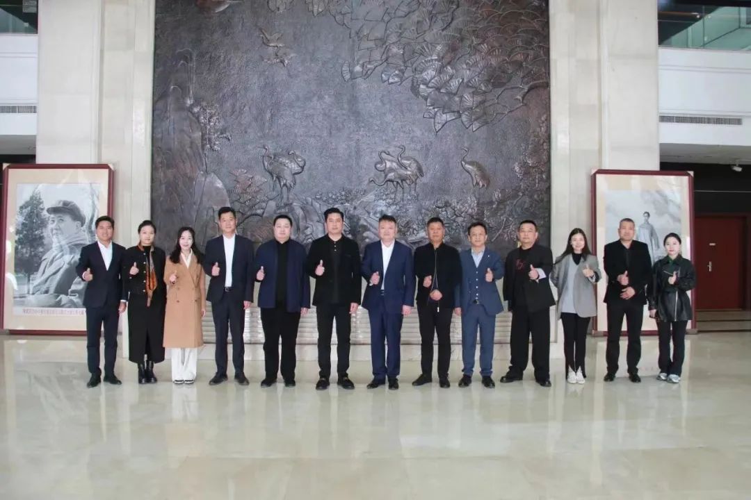 【團體會員】在商丘市僑聯(lián)的帶隊下，我會團體會員商丘市僑商會赴許昌、信陽學習考察