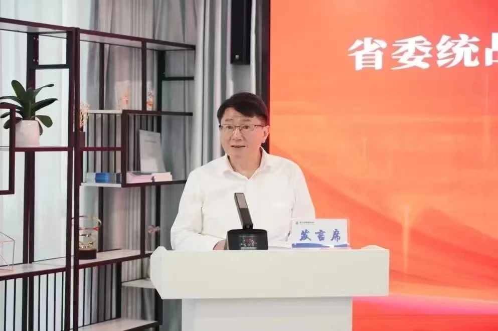 【名譽會長】吳劍平代表貴州僑商企業(yè)聯(lián)合會與貴州省僑聯(lián)涉僑法律服務(wù)中心簽署戰(zhàn)略合作協(xié)議