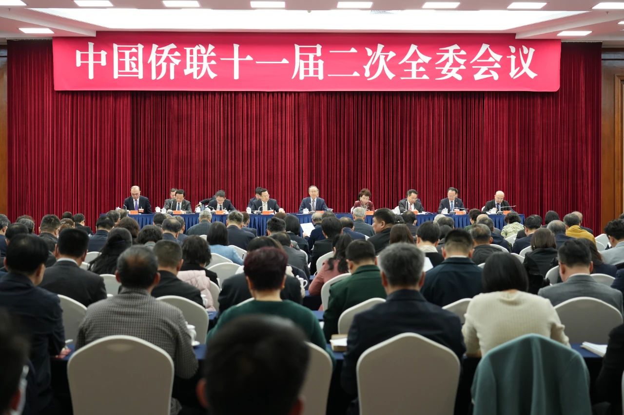 萬立駿在《旗幟》發(fā)表署名文章：強(qiáng)化政治擔(dān)當(dāng) 壓實(shí)主體責(zé)任 以高質(zhì)量黨建引領(lǐng)僑聯(lián)事業(yè)高質(zhì)量發(fā)展