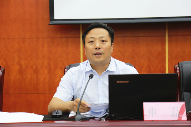 心存敬畏 警鐘長鳴 ——省僑聯(lián)舉辦全省僑聯(lián)系統(tǒng)全面從嚴(yán)治黨宣講報告會