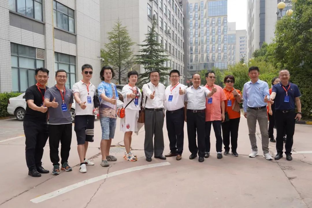 寧波市僑商會會長薛驚理帶隊赴陜西開展經(jīng)貿(mào)考察